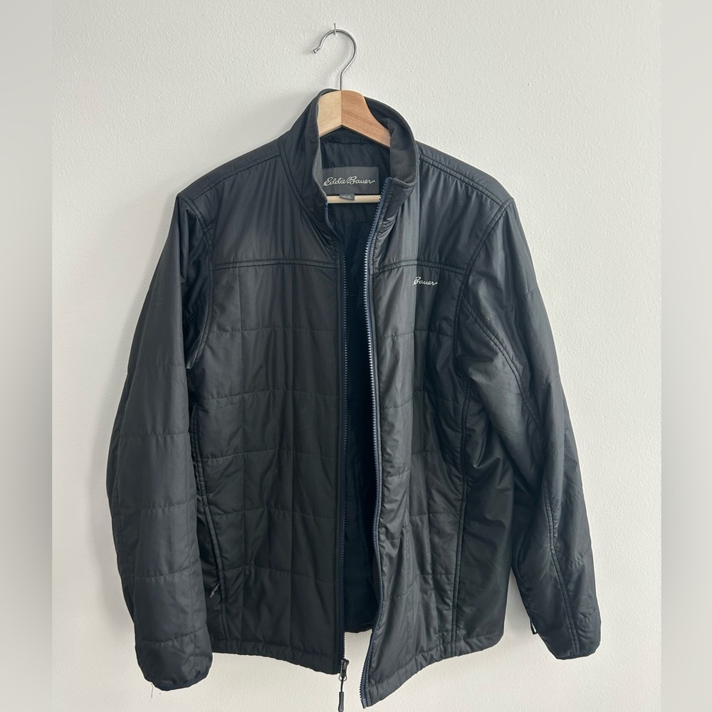 Men’s gray Eddie Bauer zip up puffer jacket.